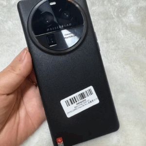 Oppo Find X6 Pro Android 13 5G Google -(unlocked) Storage 16GB+512GB Color Brown Package Mobile phone and charger - Image 2