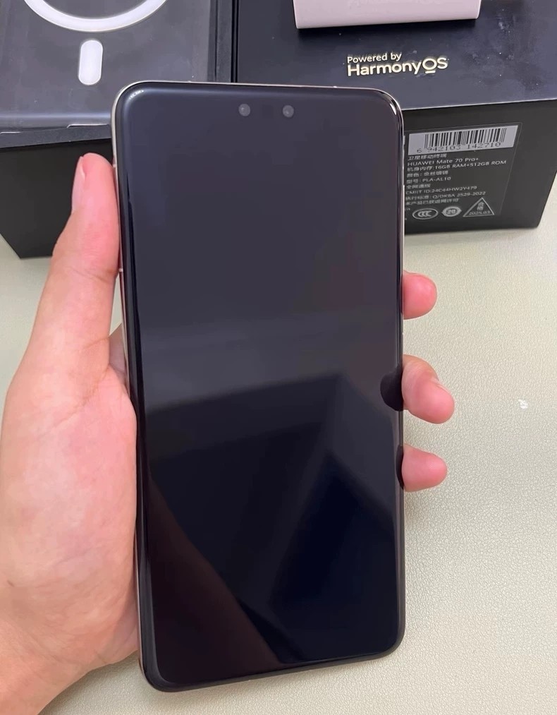 Huawei Mate 70 Pro+ HarmonyOS 4.3 Kirin 9020 16+1TB Google play Storage 16+1TB Package Mobile phones and all accessories - Image 14