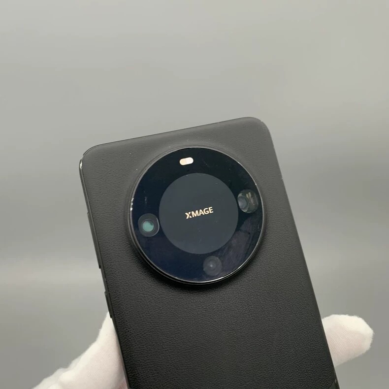 Huawei Mate 60 Pro+ 6.76" 50MP 16+1TB Kirin 9000S HarmonyOS Google play Charger Included Yes Storage Capacity 16+1TB - Image 3