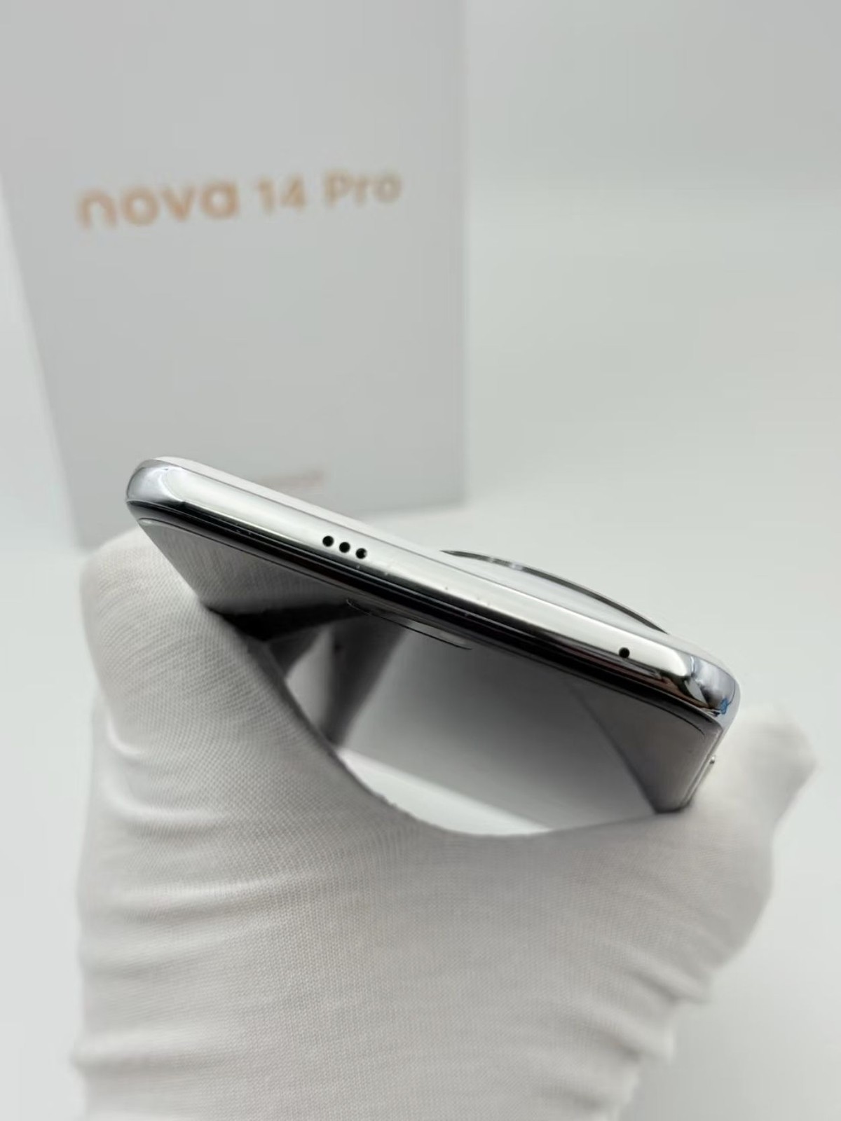 Huawei nova 14 Pro 6.87" 50MP Kirin 8020 5500mAh Unlocked HarmonyOS storage 512GB 12GB RAM colors Please note the color. - Image 3