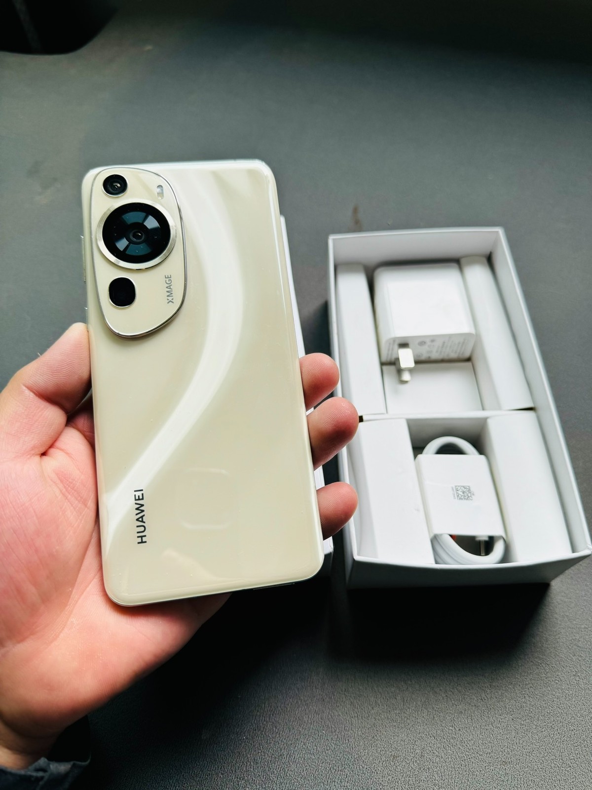 Huawei P60 Art 6.67" 48MP 12+512GB HarmonyOS Google Play SmartPhone Storage 12GB+1TB bundle description phone+charger colors Random Color