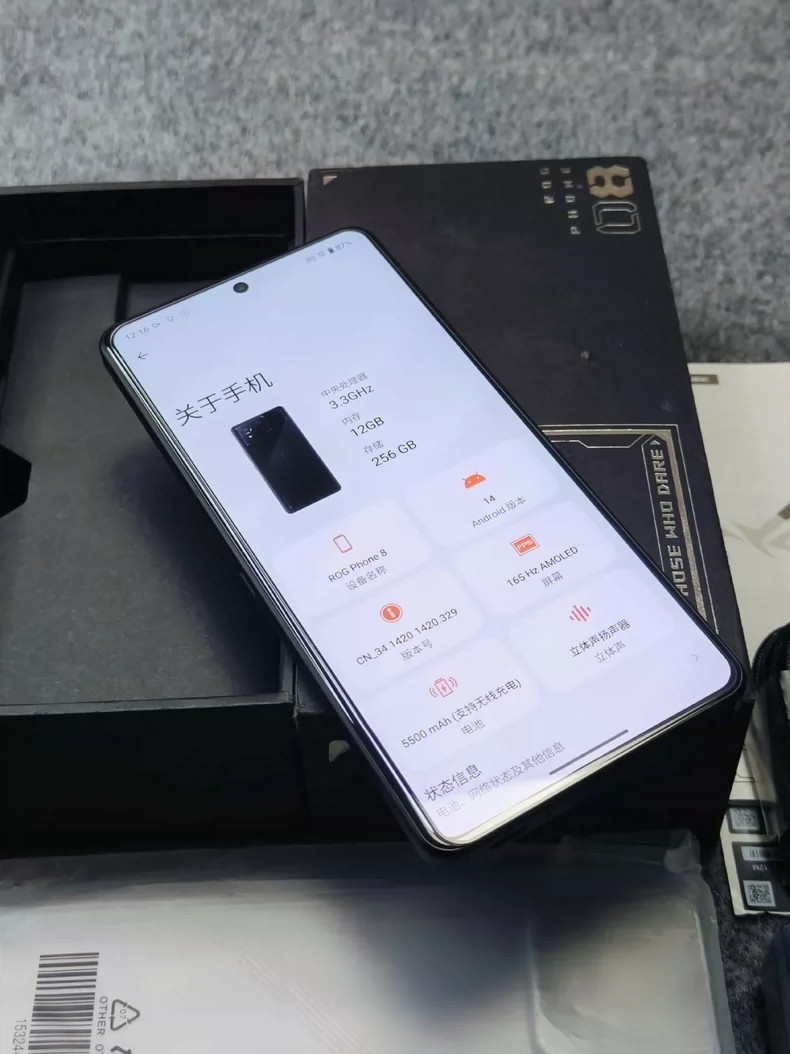 Original Asus ROG Phone 8 5G 6.78" 50MP Android Google Play Global 16+512GB Color please note the color Charger Included Yes - Image 15