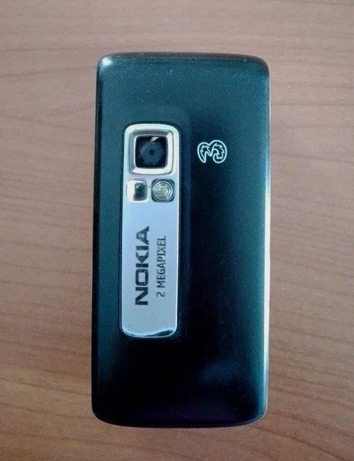 Nokia 6280 Very Rare Collectible Vintage 3G Slide Phone Unlocked - Image 4