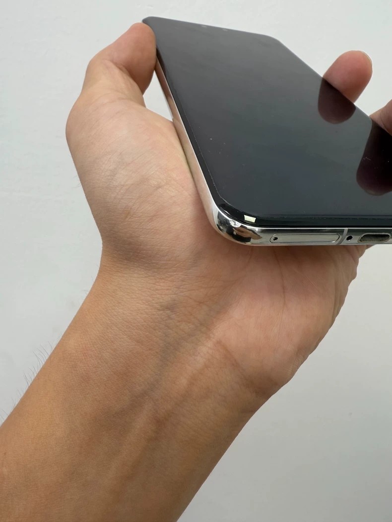 Huawei Mate 70 Pro 6.9" Kirin 9020 HarmonyOS 12GB+512GB Google play Color please note color in order Storage Capacity 1TB 12GB RAM - Image 8