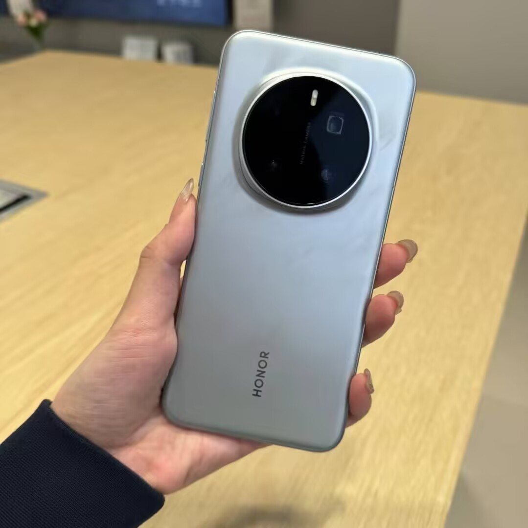 Huawei Honor Magic7 6.78" 50MP 5650mAh Android 15 Snapdragon 5G Google Play Storage 16GB+1TB in order - Image 4