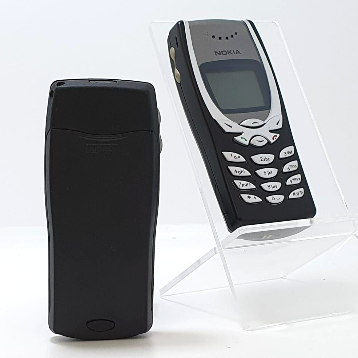 Nokia 8250 Black unlocked Cellular Phone - Image 3
