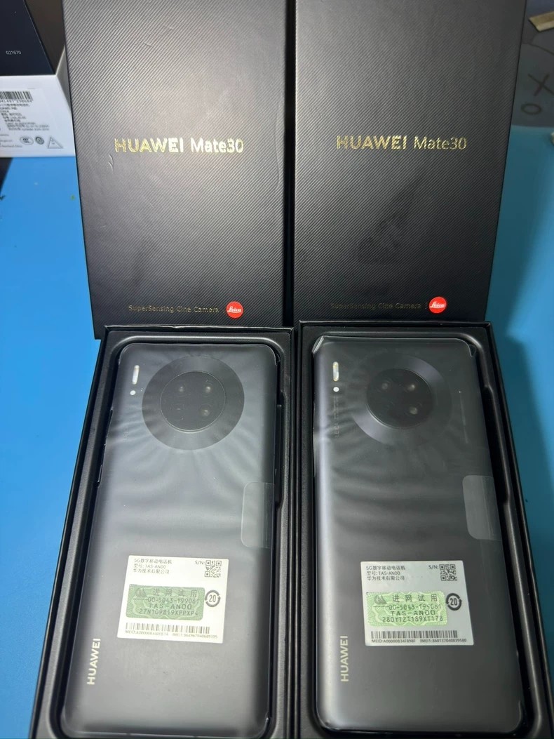 Huawei Mate 30 5G 6.62" 40MP 8+256GB Unlocked HarmonyOS Google Play Model Mate 30 5G Storage Capacity 8+128GB Model Number HarmonyOS with Google Play - Image 2