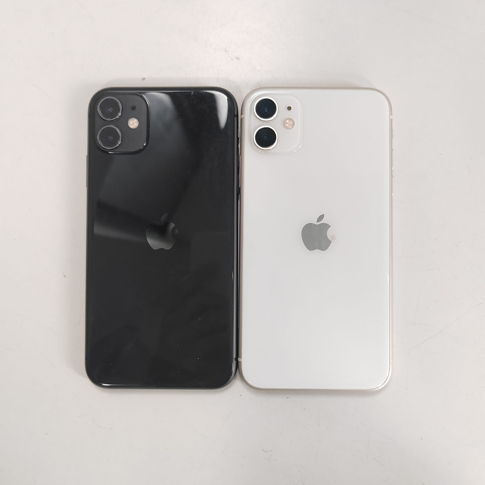 Apple iPhone 11 6.1" 12MP 64/128/256GB iOS 18 all colors with Face ID Storage 4GB+256GB Color Random color - Image 3