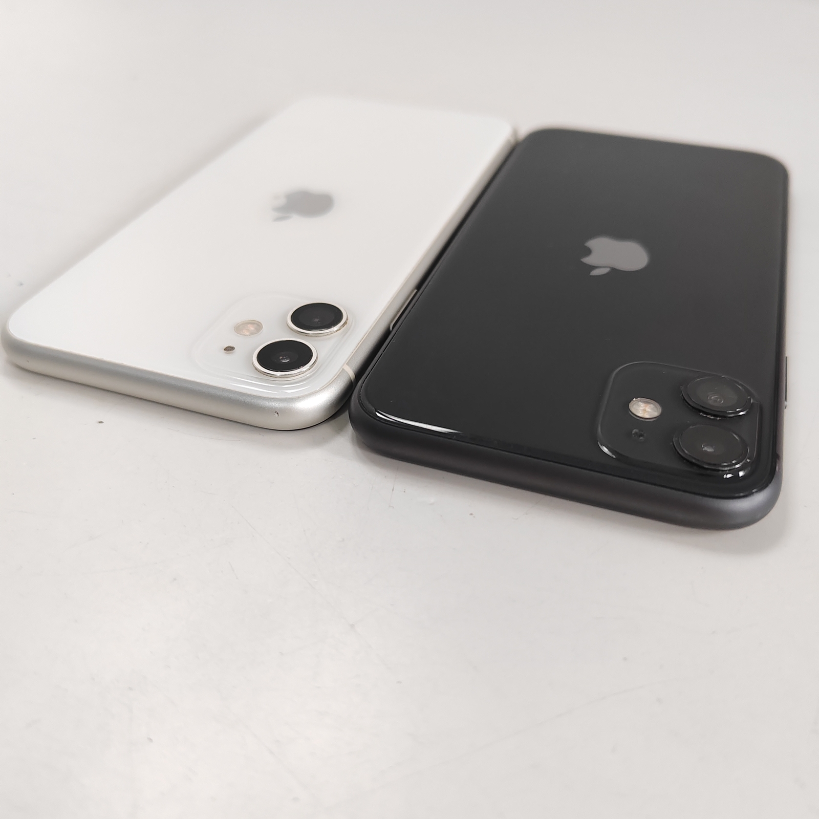 Apple iPhone 11 6.1" 12MP 64/128/256GB iOS 18 all colors with Face ID Storage 4GB+256GB Color Random color - Image 14
