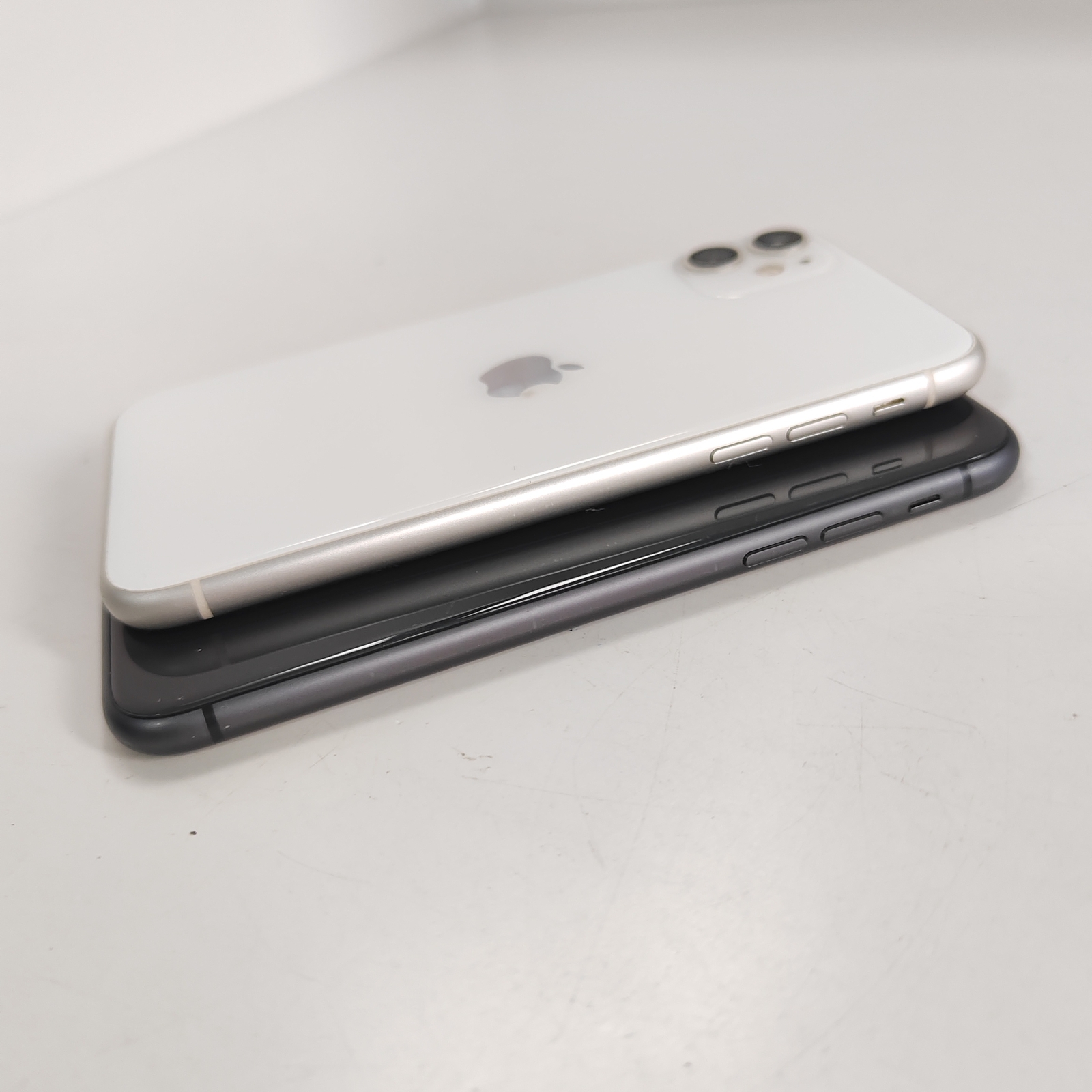 Apple iPhone 11 6.1" 12MP 64/128/256GB iOS 18 all colors with Face ID Storage 4GB+256GB Color Random color - Image 15