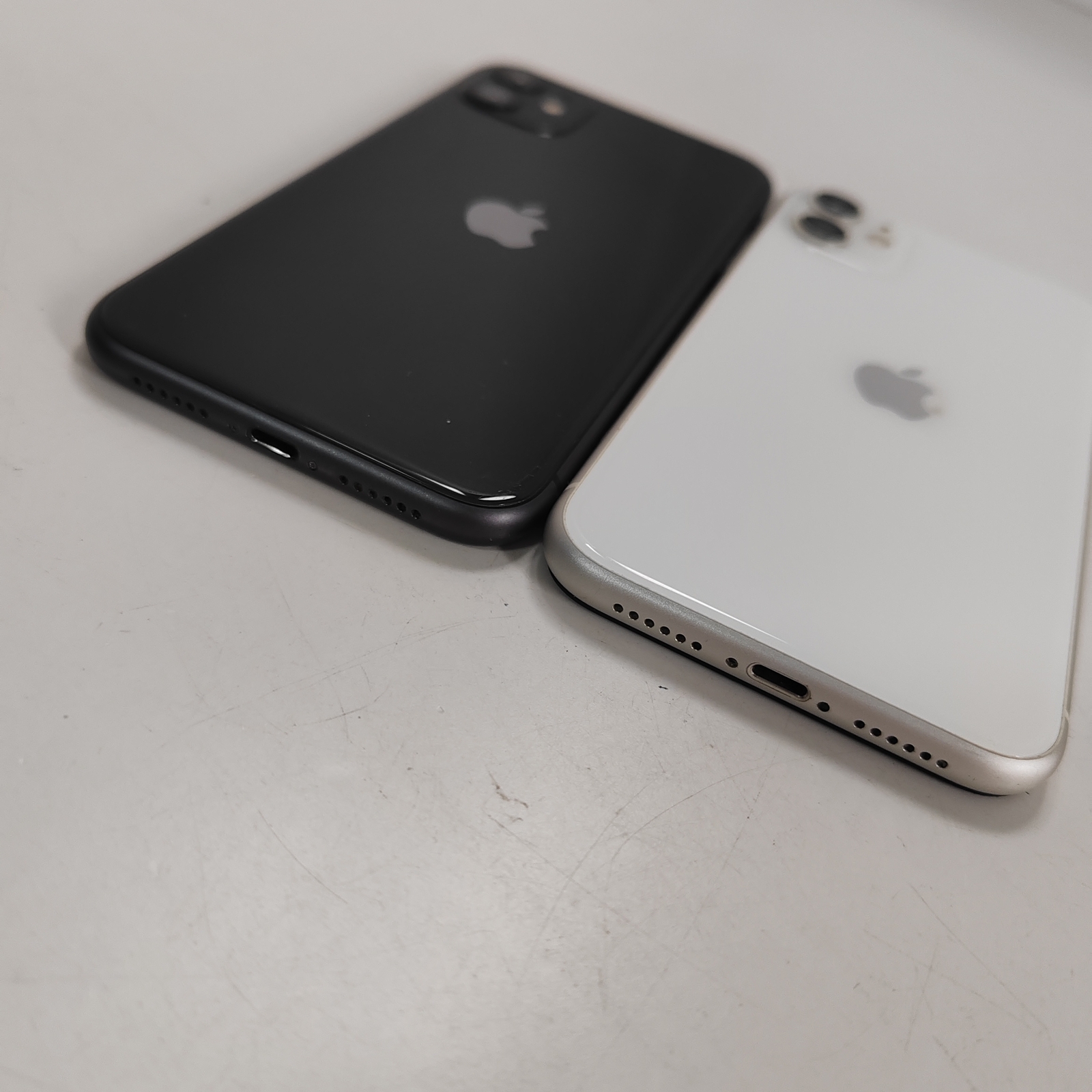 Apple iPhone 11 6.1" 12MP 64/128/256GB iOS 18 all colors with Face ID Storage 4GB+256GB Color Random color - Image 16