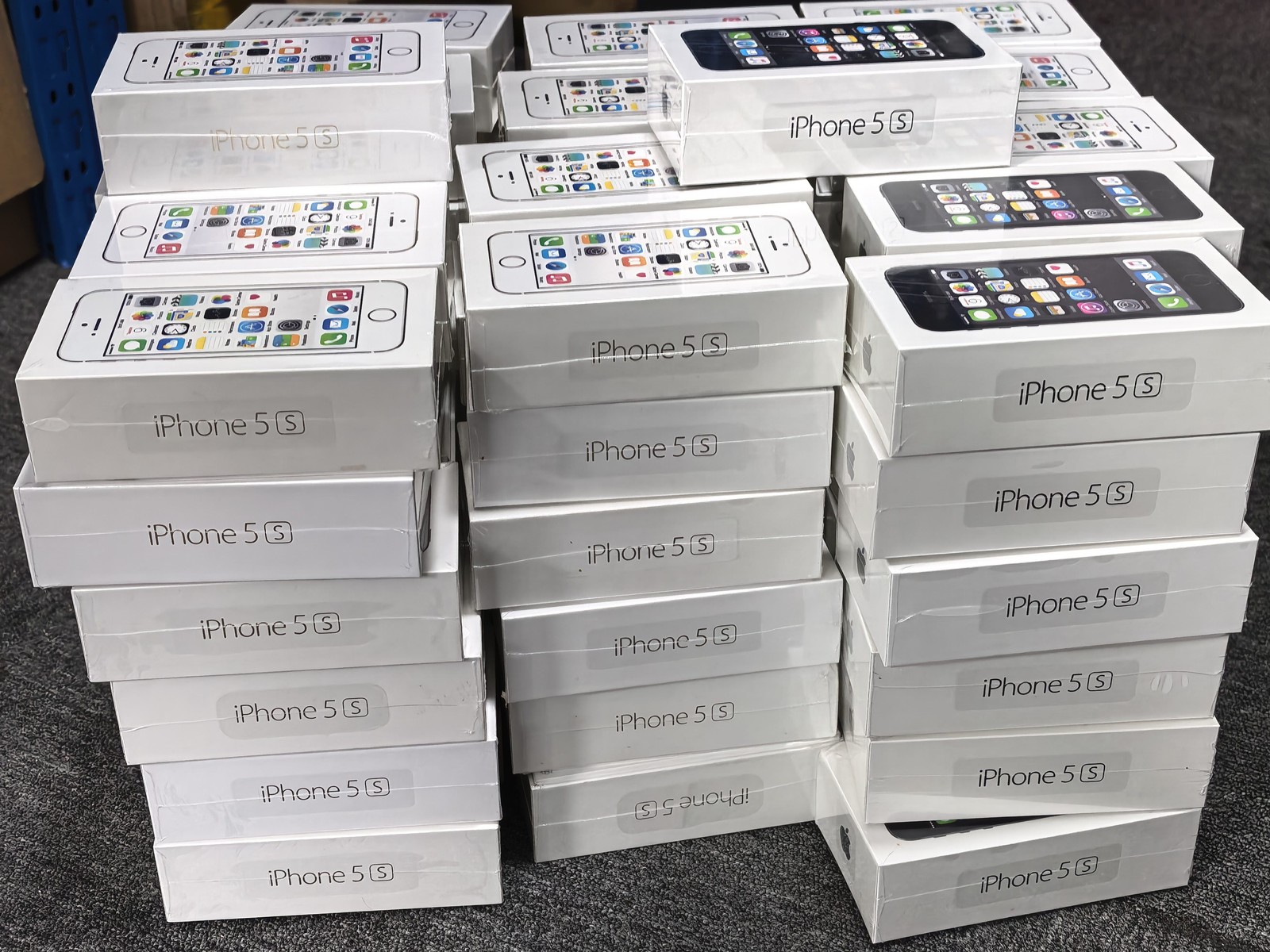Apple iPhone 5S- 16/32/64GB - Black silver gold IOS12 storage 64GB colors silver - Image 2