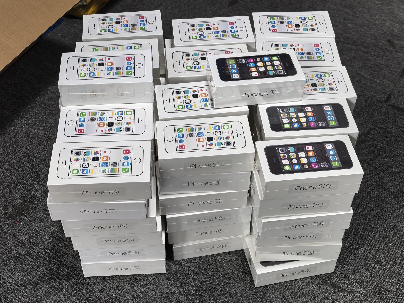 Apple iPhone 5S- 16/32/64GB - Black silver gold IOS12 storage 64GB colors silver - Image 4