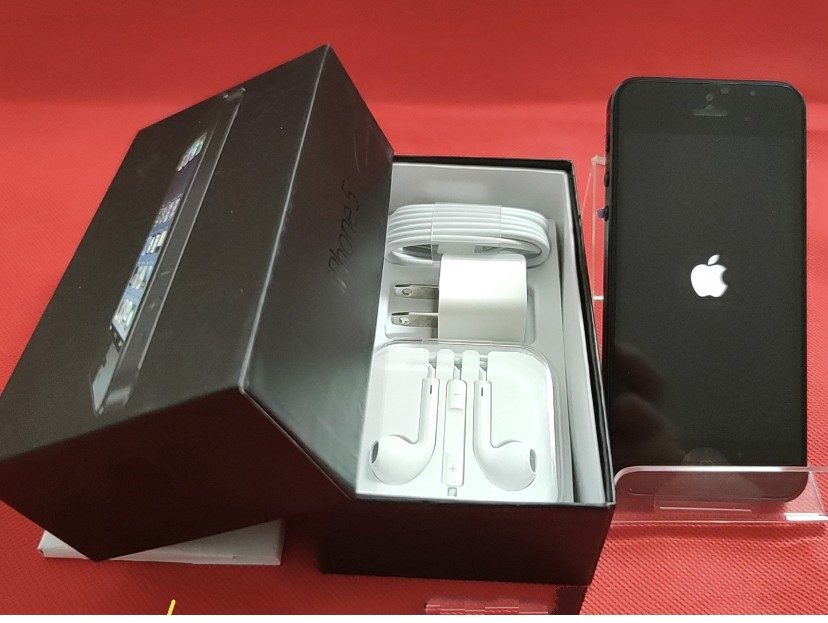Grade A+ Apple iPhone 5 5S 16/32/64GB (Unlocked) IOS Smartphone sealed Model Apple iPhone 5s Storage Capacity 64 GB