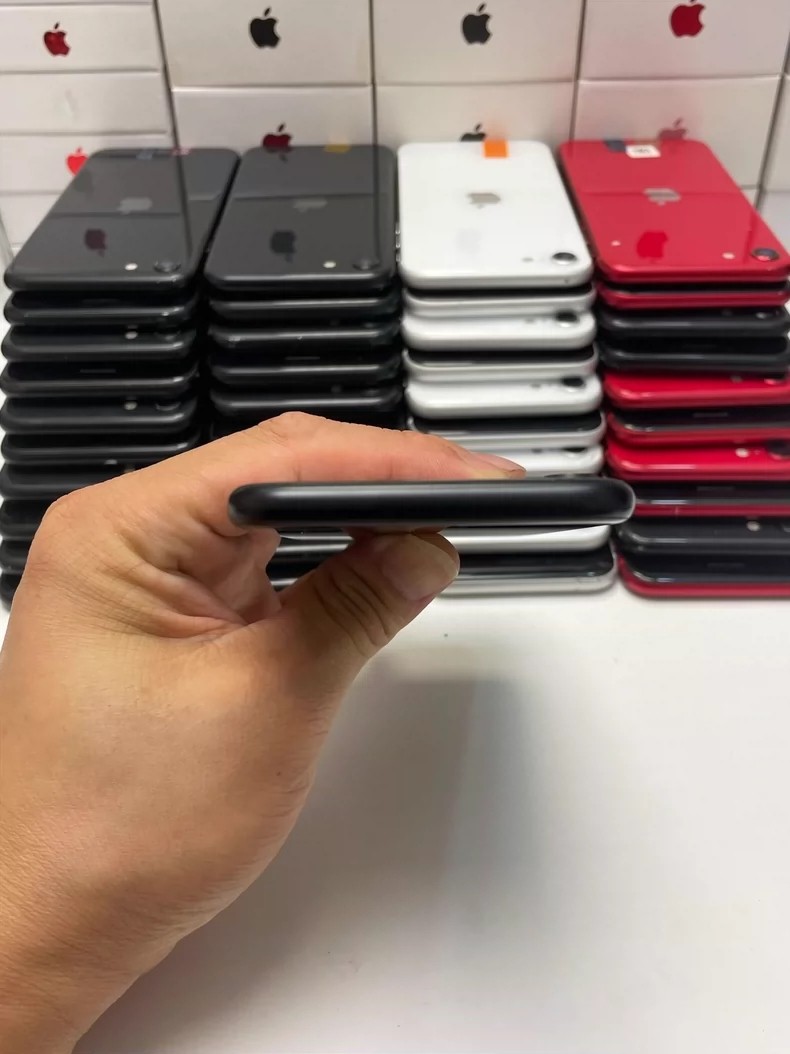 Apple iPhone SE (2nd generation) 64GB/128GB/256GB unlocked IOS18 all colors storage 3+256GB colors Random Color - Image 2