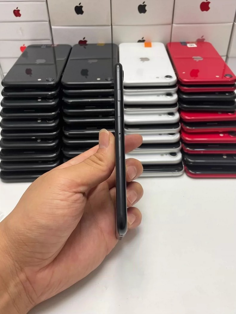 Apple iPhone SE (2nd generation) 64GB/128GB/256GB unlocked IOS18 all colors storage 3+256GB colors Random Color - Image 3