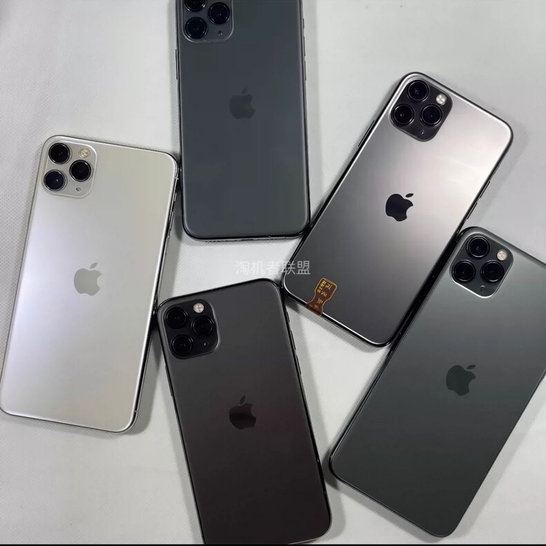 Apple iPhone 11 Pro Max 64/256GB - (Unlocked) - Great Condition Storage 256GB Color Please indicate the color you require