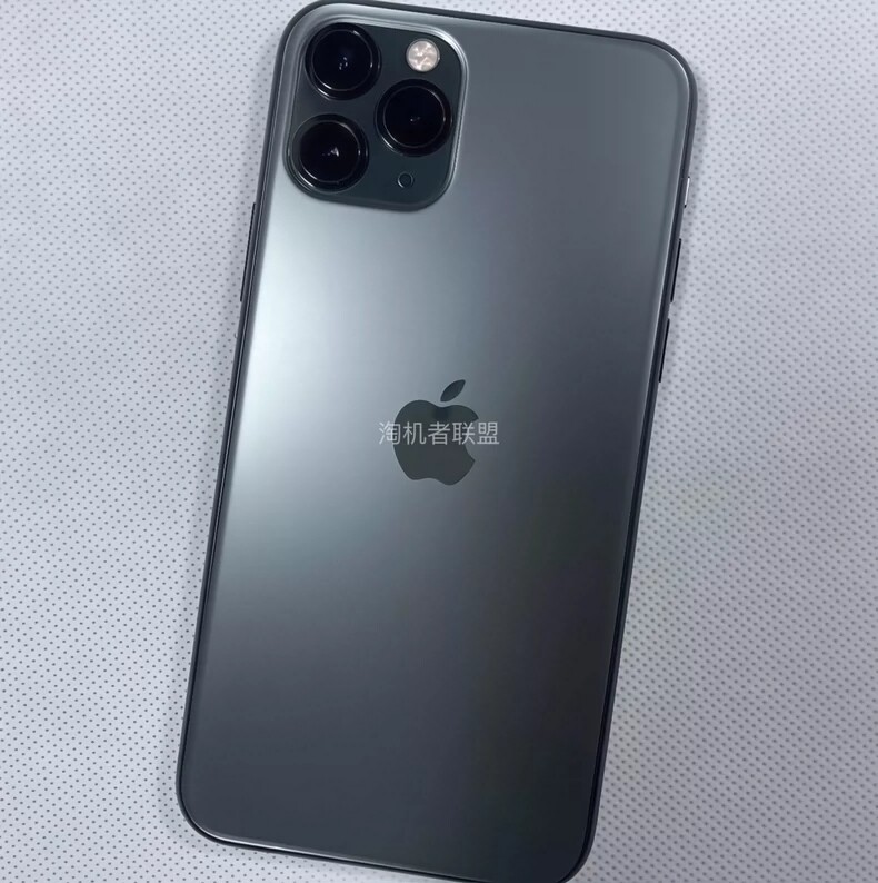 Apple iPhone 11 Pro Max 64/256GB - (Unlocked) - Great Condition Storage 256GB Color Please indicate the color you require - Image 12