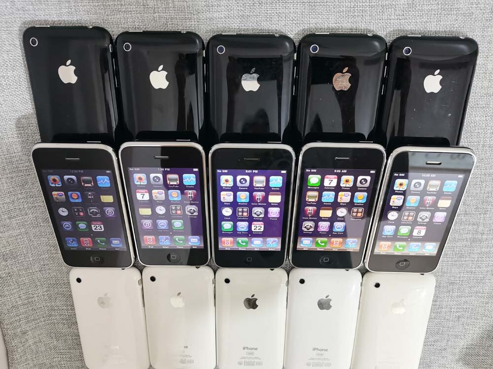 Apple iPhone 3G 3GS iOS 8GB 16GB 32GB Unlocked Cellphone Black&White IOS Color White Model Apple iPhone 3GS Charger Included Yes Storage Capacity 32 GB