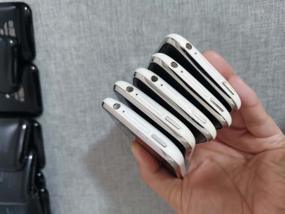 Apple iPhone 3G 3GS iOS 8GB 16GB 32GB Unlocked Cellphone Black&White IOS Color White Model Apple iPhone 3GS Charger Included Yes Storage Capacity 32 GB - Image 2
