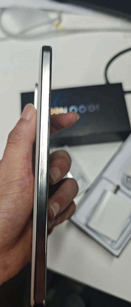 vivo iQOO neo 10 5G 6.78" 50MP Snapdragon 8 Gen 3 256/512GB Smartphone Unlocked storage 256GB 12GB RAM - Image 5