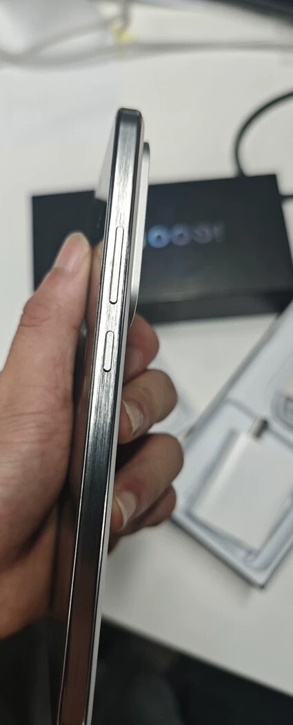 vivo iQOO neo 10 5G 6.78" 50MP Snapdragon 8 Gen 3 256/512GB Smartphone Unlocked storage 256GB 12GB RAM - Image 6