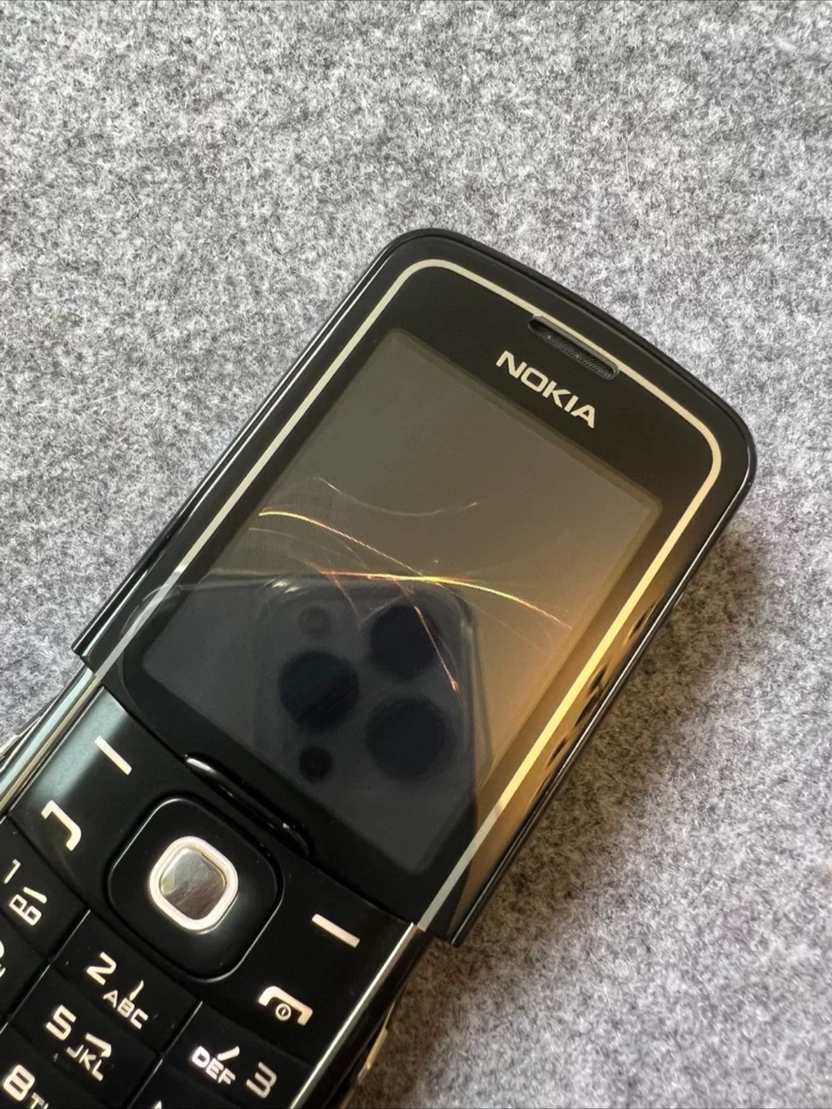 Nokia 8600 Luna unlocked 2G GSM BSliding phone Color Black - Image 4