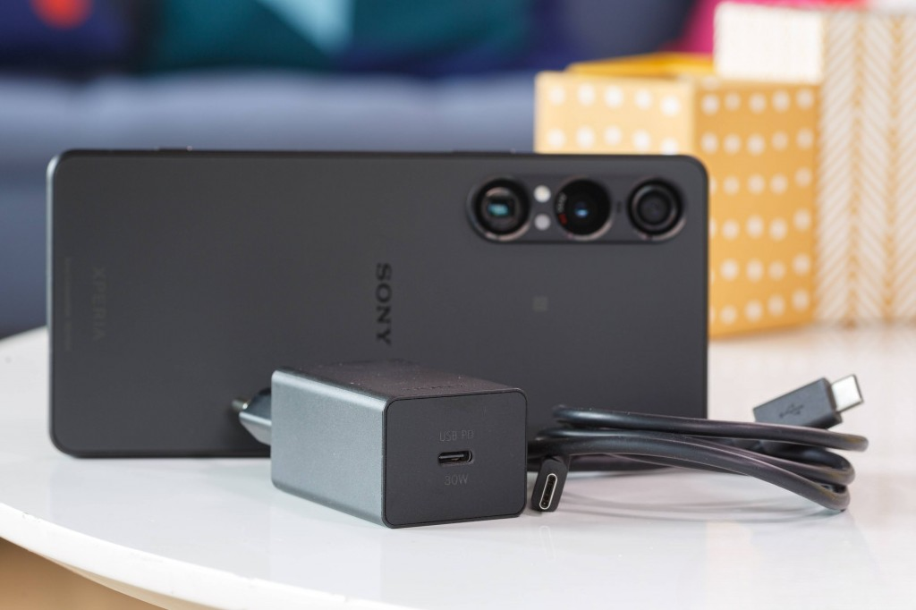 Sony Xperia 1 VII 5G XQ-FS54 XQ-FS72 256GB Factory Unlocked Global eSIM 6.5" Color Random color Model XQ-FS54 Storage Capacity 256GB 12GB RAM - Image 4
