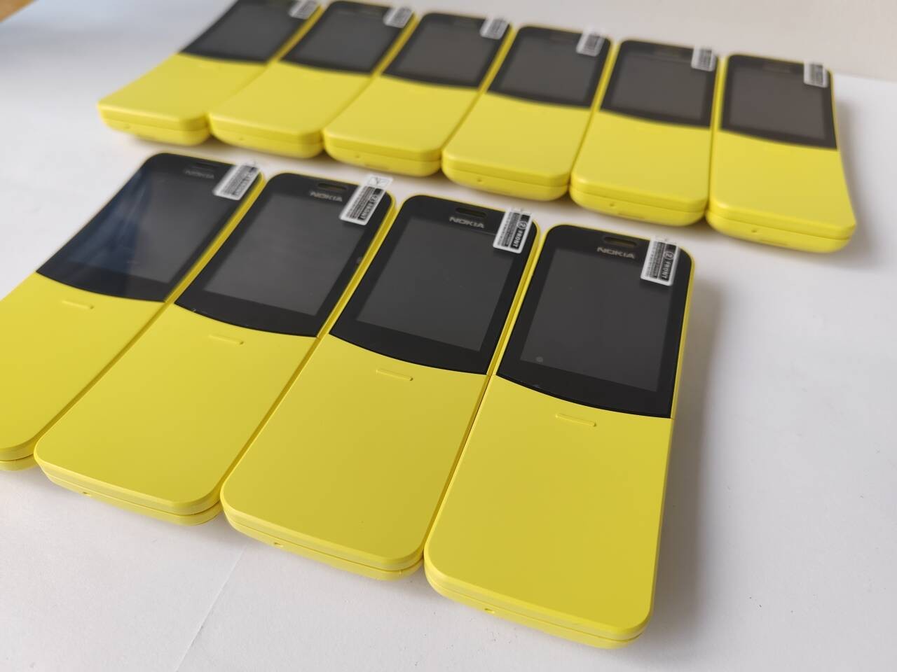 Nokia 8110 4G Dual Sim 4GB KaiOS 2.5.1 Slide Banana Cellphone Yellow Unlocked Battery 1 * Battery - Image 3