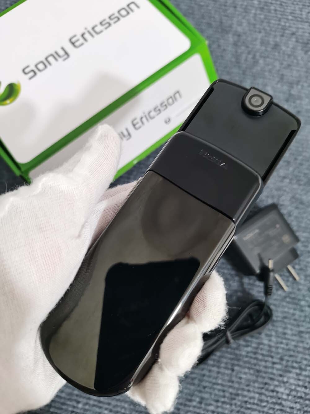 Nokia 8800SE 8800 Sirocco unlocked 2G GSM Bluetooth Mobile phone color Note color when ordering, or random color. battery With one battery Model Number 8800 SE - Image 15