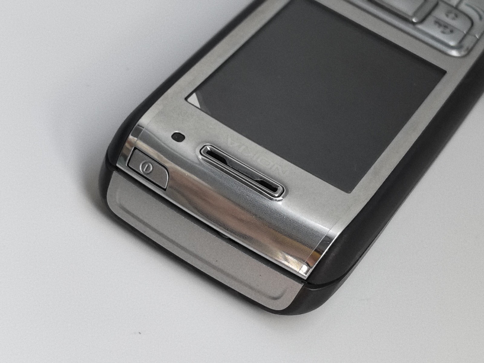 Nokia E65 - (Unlocked) Cellular Phone - Image 7