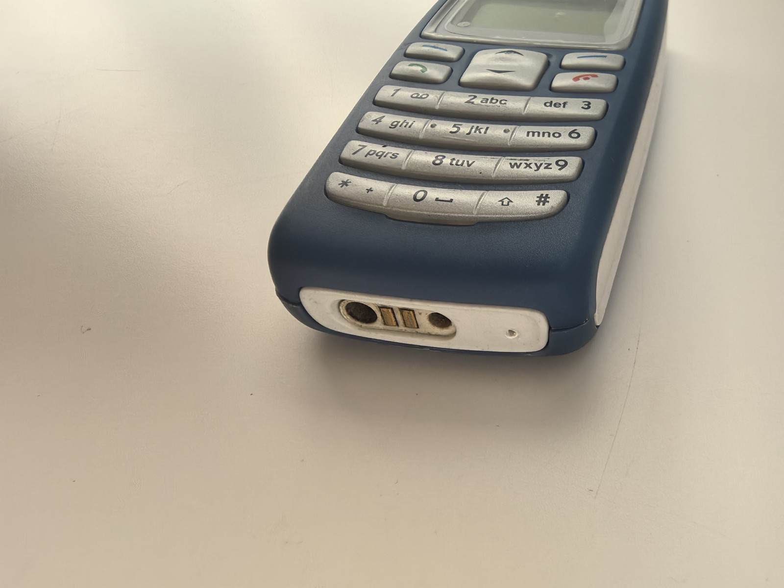 Nokia 2100 - (Unlocked) Cellular Phone - Image 8