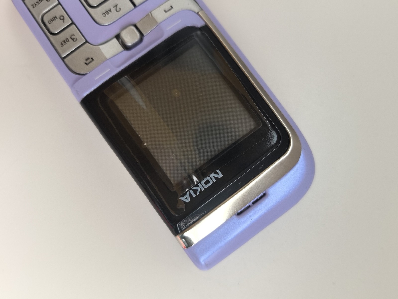 Nokia 7260 - (Unlocked) Cellular Phone - Image 4