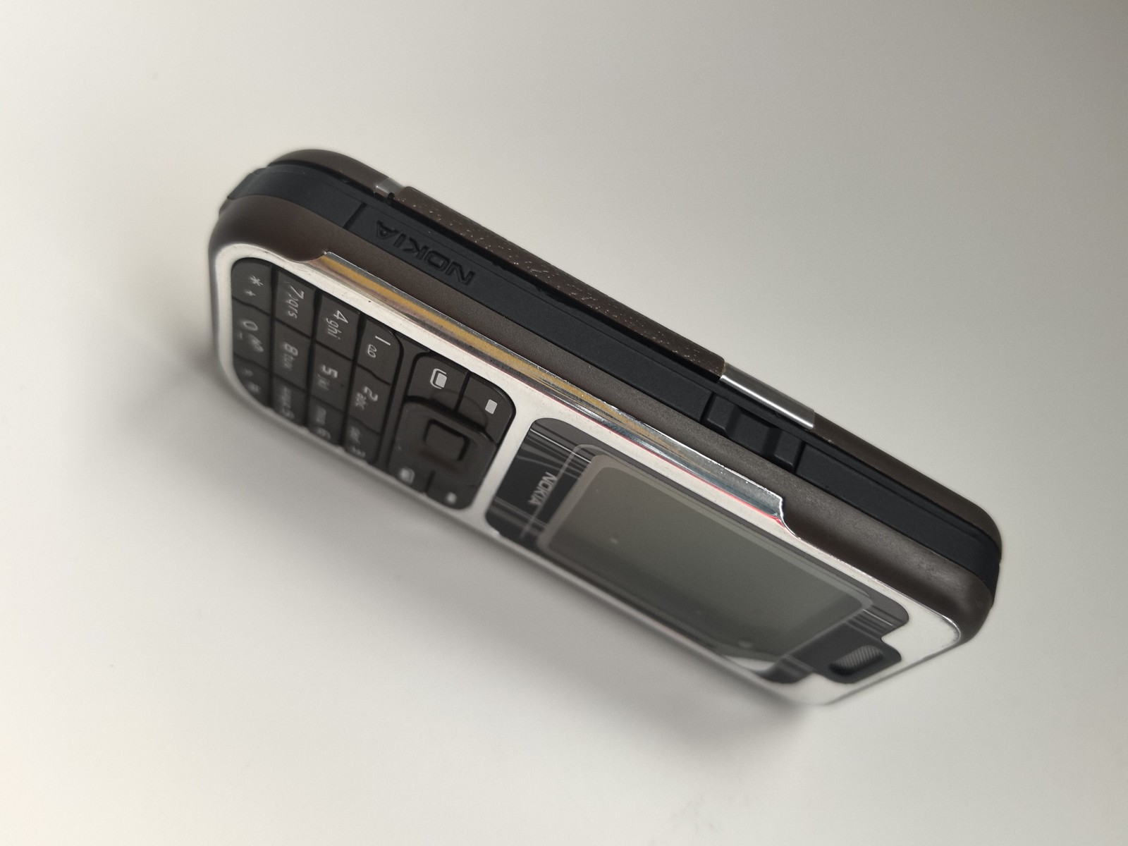 Nokia 7360 - (Unlocked) 1.9" 0.3MP 760mAh Cellular Phone - Image 7