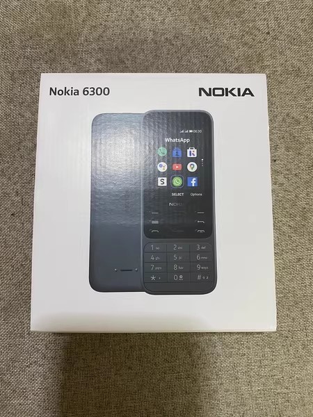 Original Nokia 6300 4G Dual SIM KaiOS Wifi 2.4 Inch FM Radio Bluetooth PHONE - Image 9