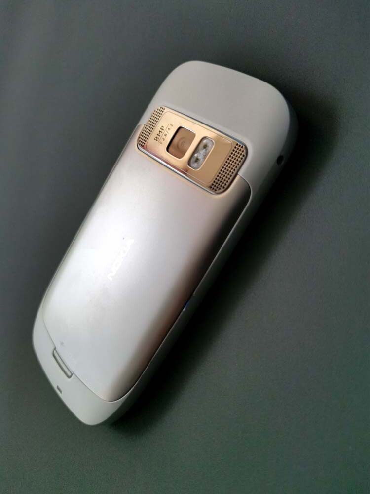 Nokia C7 C7-00 Unlocked 8GB WIFI GPS 8MP 3G GSM Cellphone Good condition Color Silver battery 1 battery - Image 8