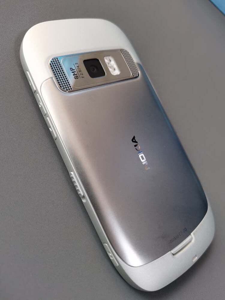 Nokia C7 C7-00 Unlocked 8GB WIFI GPS 8MP 3G GSM Cellphone Good condition Color Silver battery 1 battery - Image 9