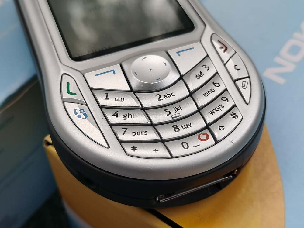 Nokia 6630 Unlocked GSM / UMTS 2G 3G Symbian 8.0, 1.3MP 2.1" Cellphone Very NEW Bundle description 1* battery - Image 4
