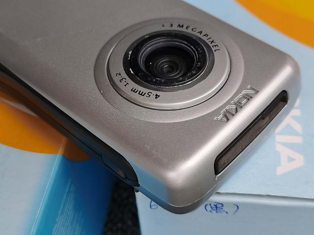 Nokia 6630 Unlocked GSM / UMTS 2G 3G Symbian 8.0, 1.3MP 2.1" Cellphone Very NEW Bundle description 1* battery - Image 7