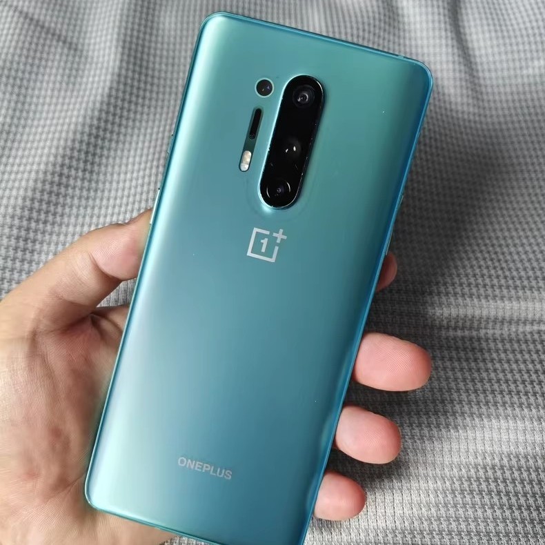OnePlus 8 Pro 6.78'' 48MP 256GB Android 5G SmartPhone Storage 12GB+256GB Color Random color Charger Included Yes