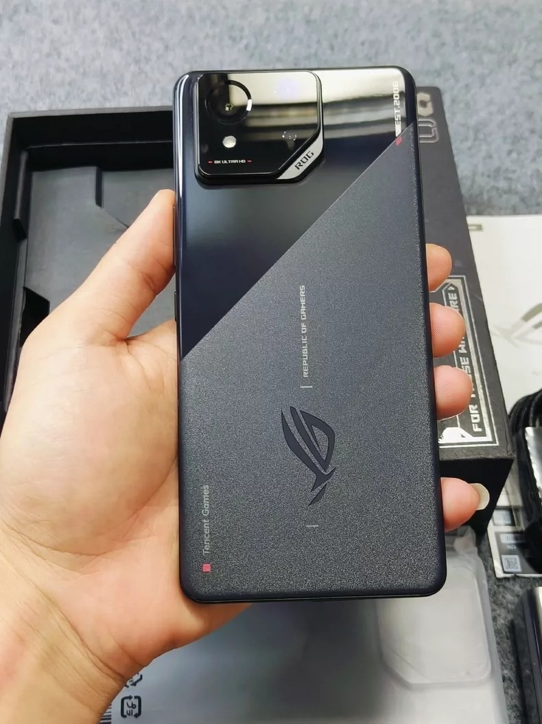 LOT Asus ROG Phone 8 5G 6.78" 50MP Android Google Play Global 512GB 16GB RAM Storage 256GB 16GB RAM Bundle ASUS ROG AeroActive Cooler X - Image 8