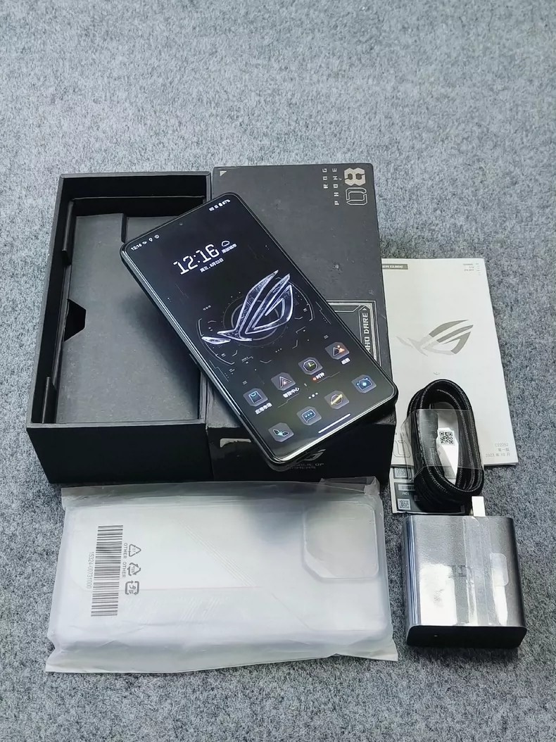 LOT Asus ROG Phone 8 5G 6.78" 50MP Android Google Play Global 512GB 16GB RAM Storage 256GB 16GB RAM Bundle ASUS ROG AeroActive Cooler X - Image 13