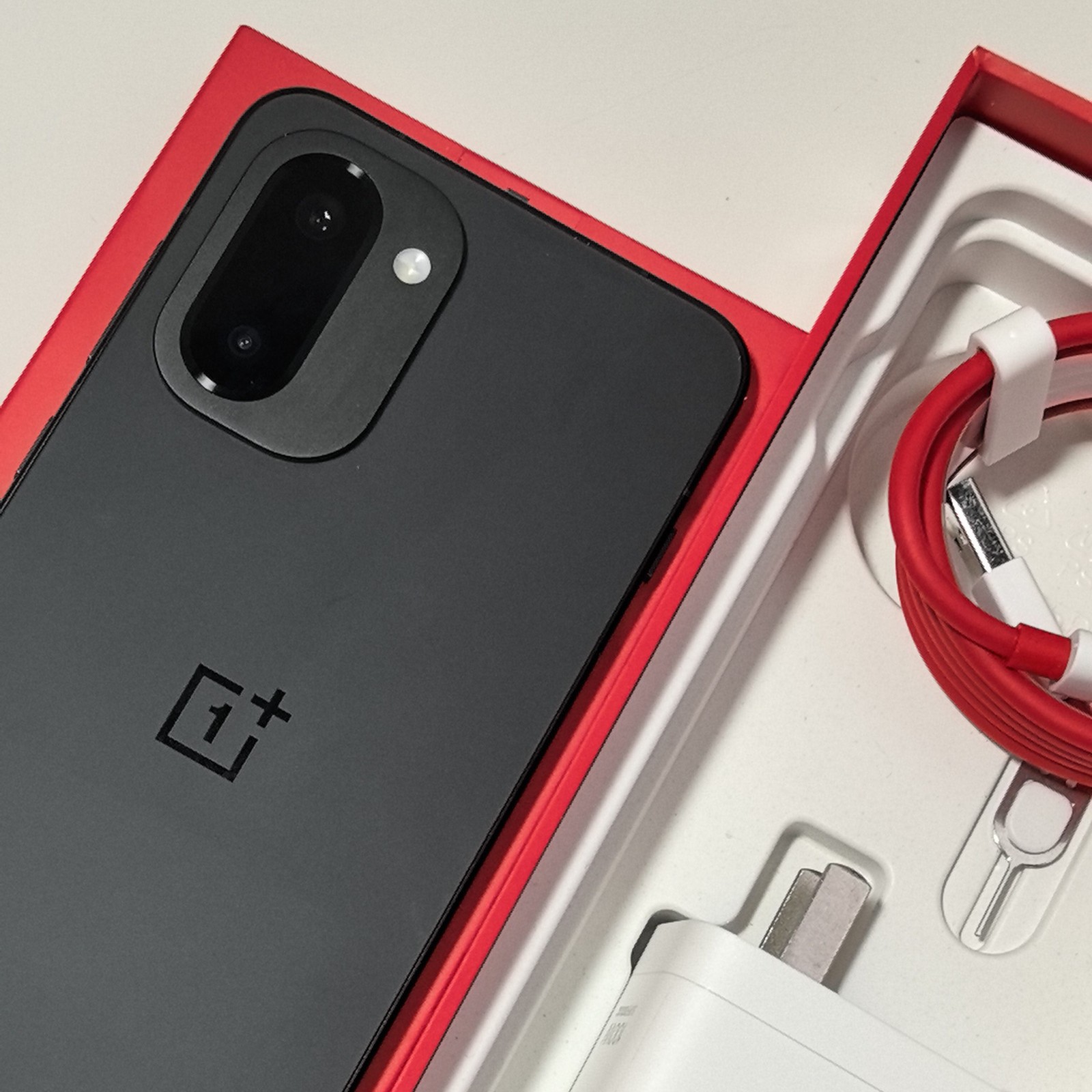 OnePlus 15R 5G 6.83" 50MP OxygenOS 512GB 12GB RAM Global storage 1TB 16GB RAM colors please note in order - Image 15