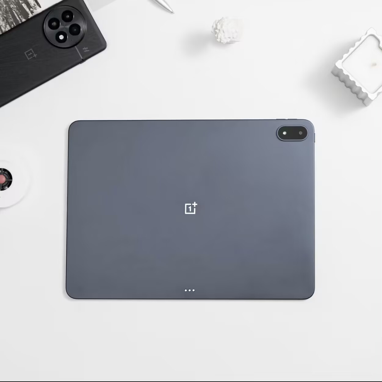 OnePlus Pad 2 Pro 13.2" 13MP Snapdragon 8 Elite 12140mAh Wi-Fi Android 15 Storage 8+256GB Color random color.