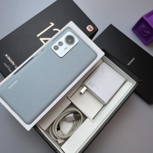 Xiaomi 12 Pro 5G 6.73" Qualcomm Snapdragon 8 Gen 1 unlocked Android 12 Color Please note the color Storage Capacity 8GB+128GB