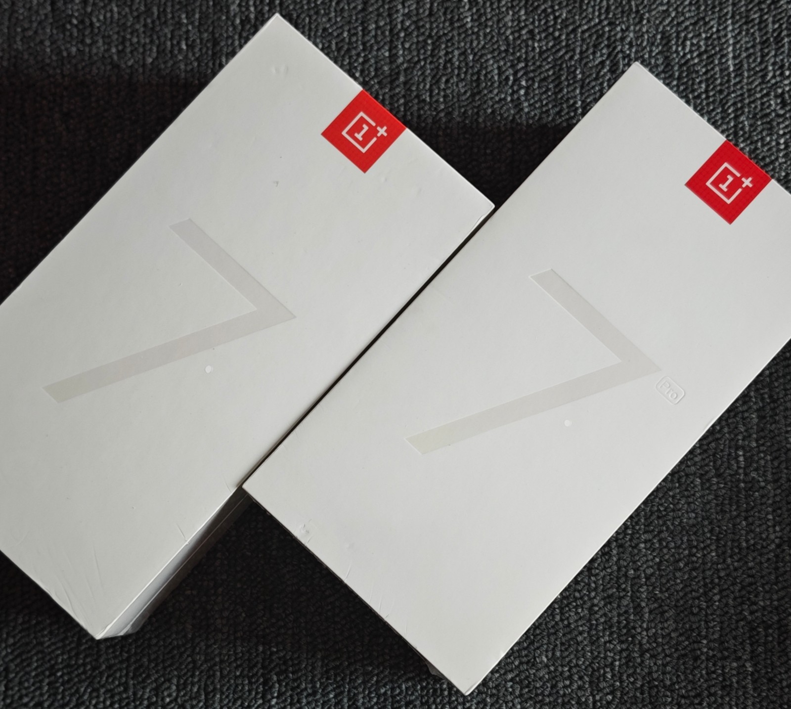 New OnePlus 7 6.41" 48MP Snapdragon 855 256GB OxygenOS Google Play Global Farbe Bitte notieren Sie in der Bestellung die gewünschte Farbe Speicherkapazität 8GB+256GB