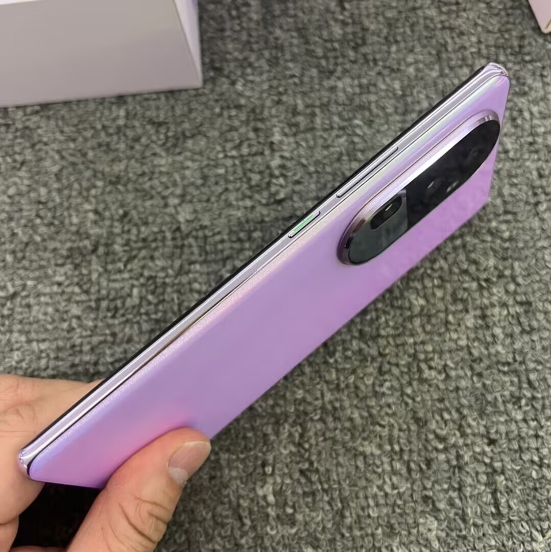 Oppo Reno10 Pro 5G 6.7" 50MP Qualcomm SM7325 Snapdragon 778G 5G Android 13 Color Please note the color Storage Capacity 16+512GB - Image 5