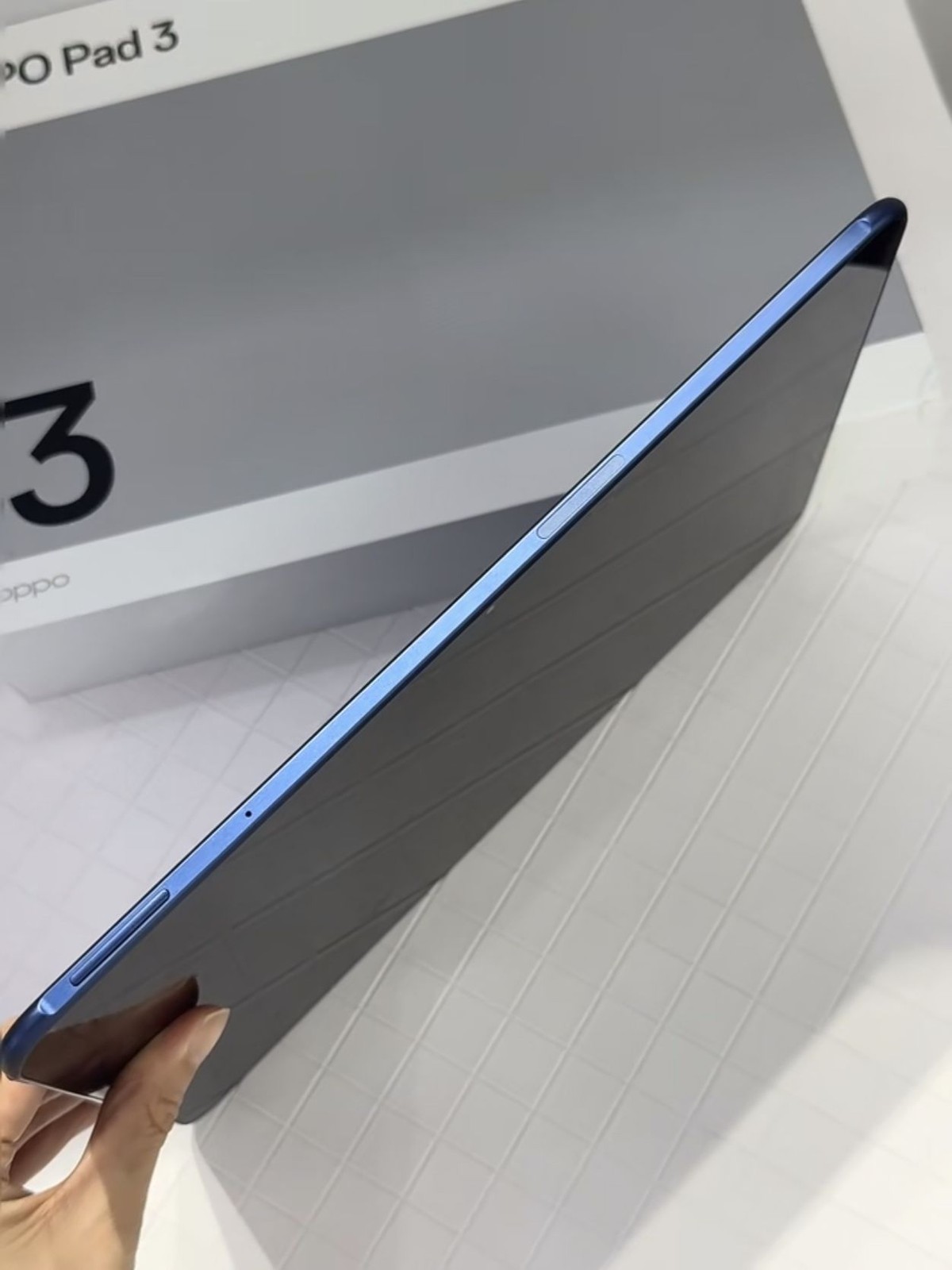 Oppo Pad 3 11.61" 8MP Mediatek Dimensity 8350 9520mAh Wi-Fi Android 15 Storage 12+256GB Color random color. - Image 4