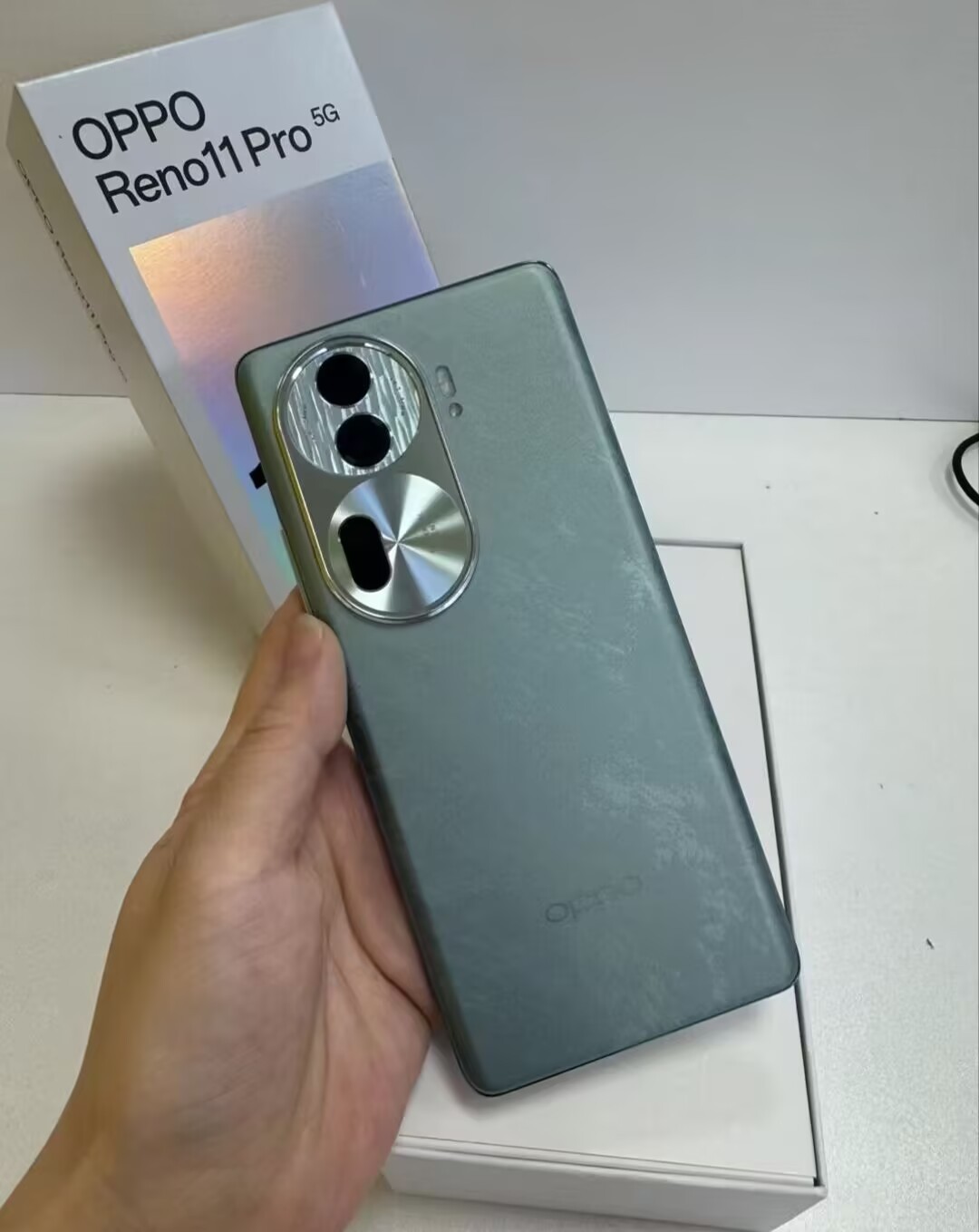 Oppo Reno11 Pro 5G 6.7" 50MP Mediatek Dimensity 8200 Android 14 - Unlocked Storage 12+512GB Color Random color - Image 2