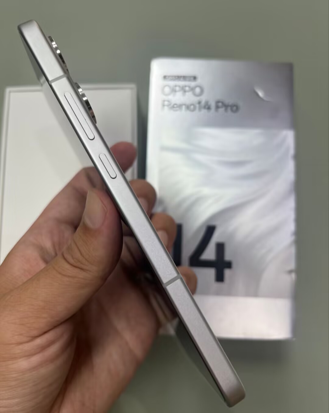 Oppo Reno14 Pro 5G 6.83" 50MP Dimensity 8450 Android 15 6200mAh CN version Storage 16+1TB Color Random color - Image 5